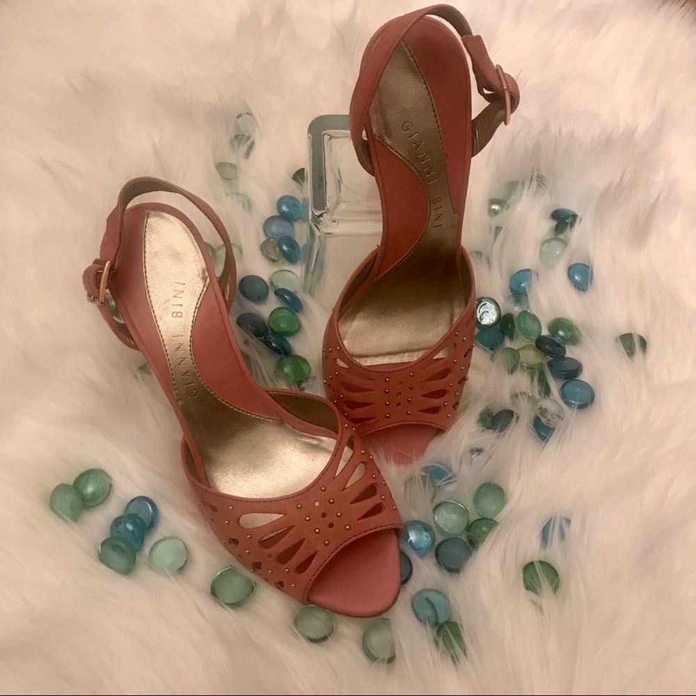 Gianni Bini “Roseanne” Slingback Sandal